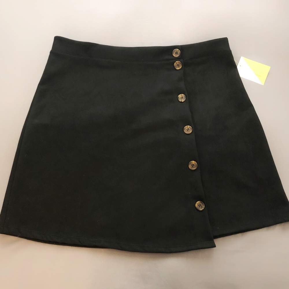 Skirt - Picture 2 of 6